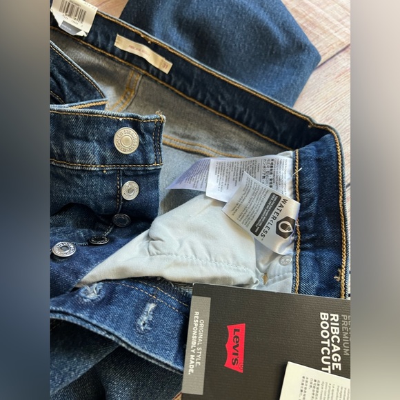 Levi’s Jeans - Picture 5 of 5